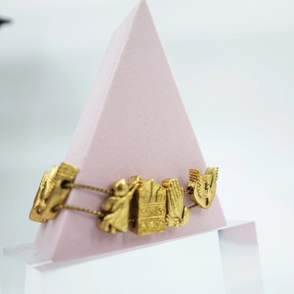 VTG Gold‎ Tone Religious Bracelet Praying Hands Angel Dove Panel Ornate 7